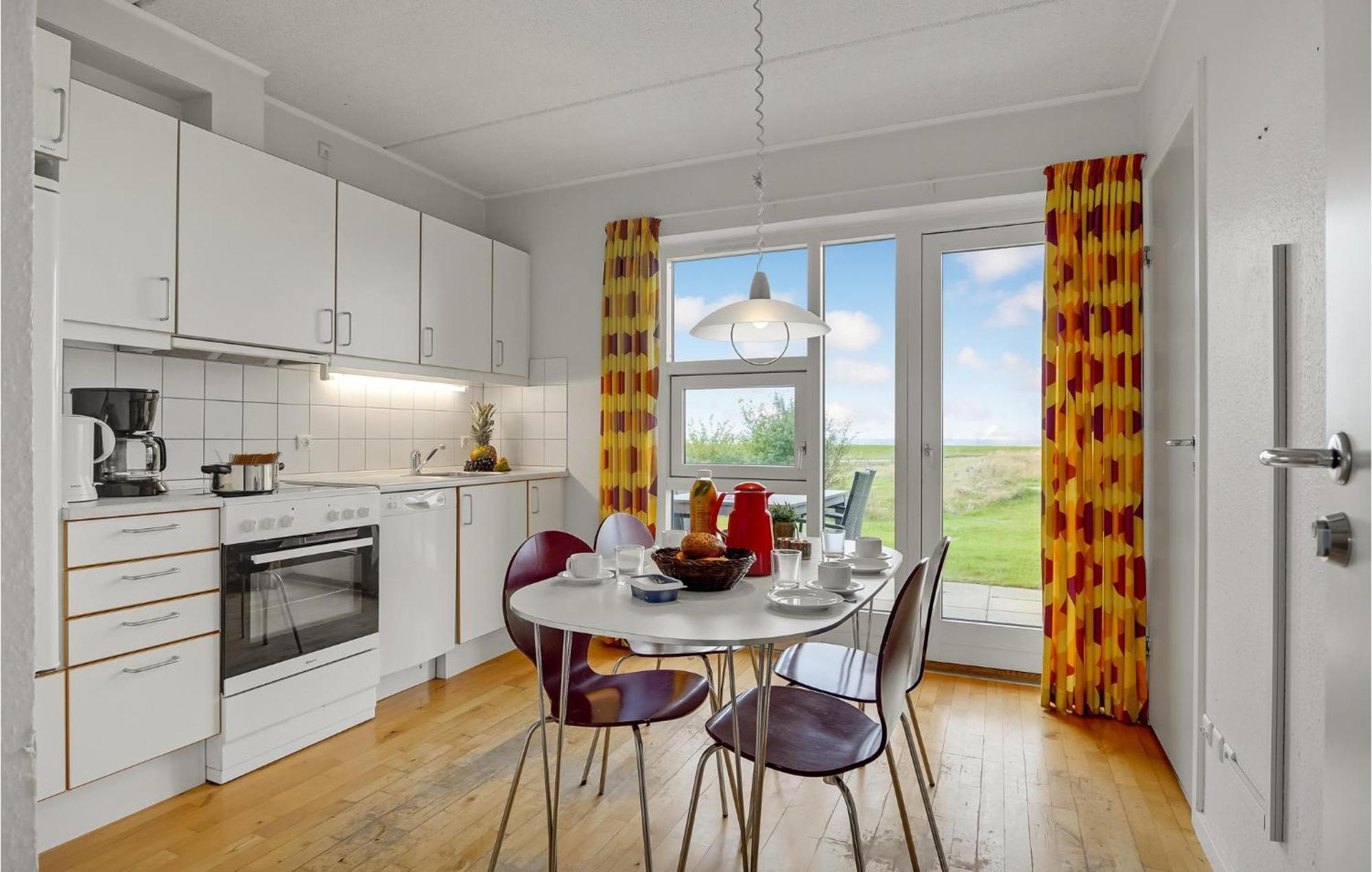 2 Bedroom Stunning Home In Højer Exterior foto